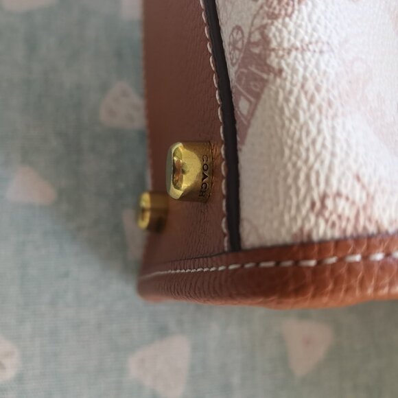 Coach Handbag With Horse And Carriage Logo - Picture 14 of 14
